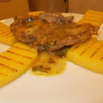 Ossibuchi in umido con crostoni di polenta